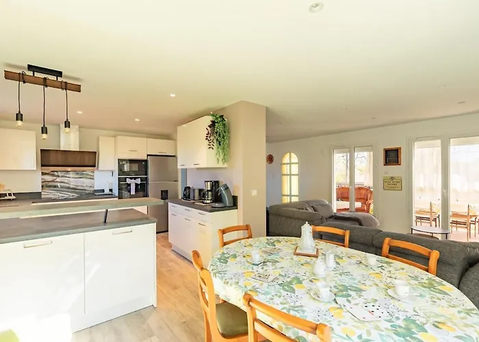 Feriehus La Roseraie - Maison Spacieuse 3 *