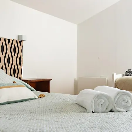 La Roseraie - Maison Spacieuse 3 * Carbonne