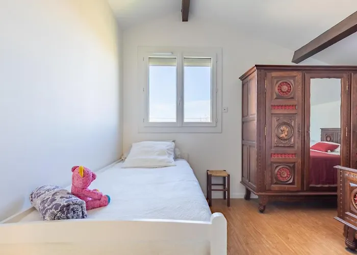 La Roseraie - Maison Spacieuse 3